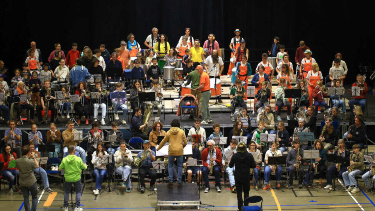 200 musiciens vont faire briller la Normandie au festival de Jazz sous les pommiers ! 200 musiciens vont faire briller la Normandie au festival de Jazz sous les pommiers !