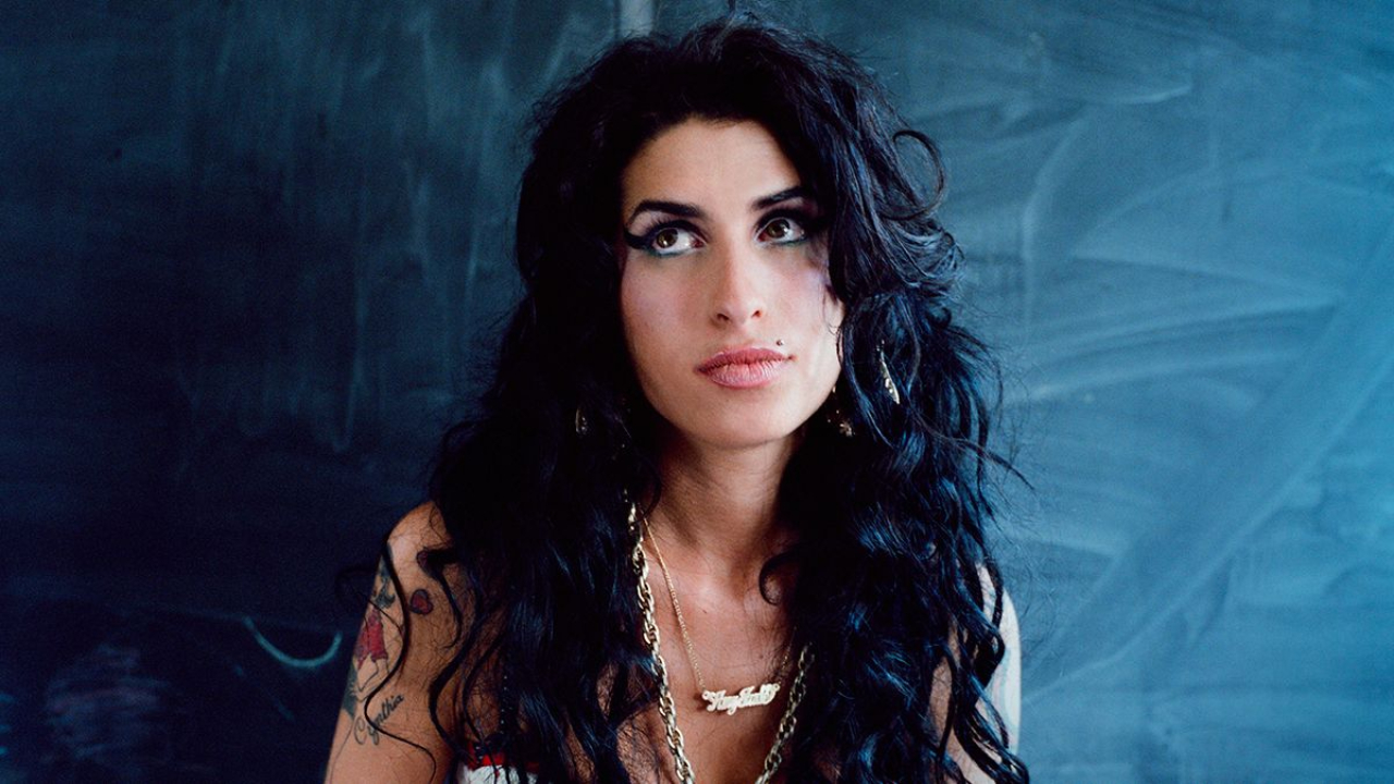 Amy Winehouse : une réédition spéciale pour les 20 ans de "Back ton Black" avec des démos inédites, un concert de 2007, des faces B,... Amy Winehouse : une réédition spéciale pour les 20 ans de "Back ton Black" avec des démos inédites, un concert de 2007, des faces B,...