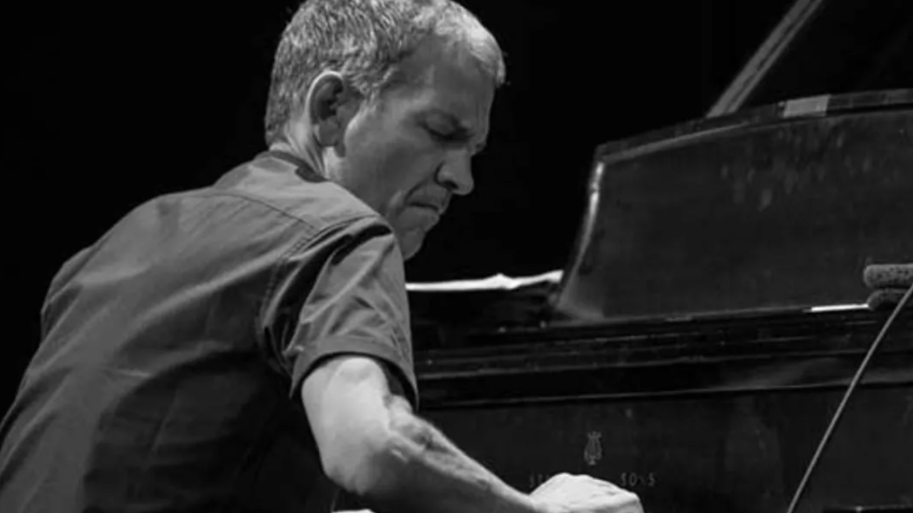 Brad Mehldau va faire son grand retour avec un puissant hommage à Elliott Smith Brad Mehldau va faire son grand retour avec un puissant hommage à Elliott Smith
