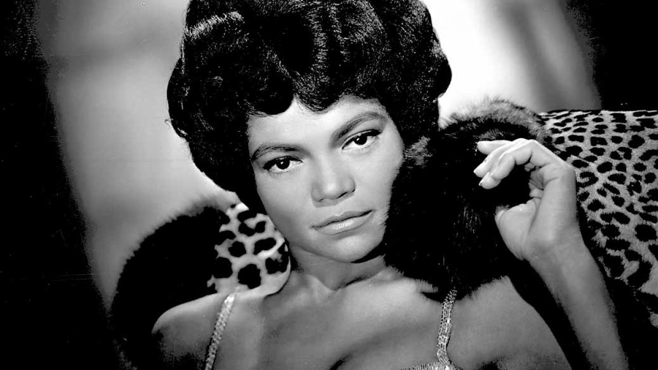 "C&rsquo;est si bon" : la chanson qui a ouvert l&rsquo;Europe &agrave; Eartha Kitt