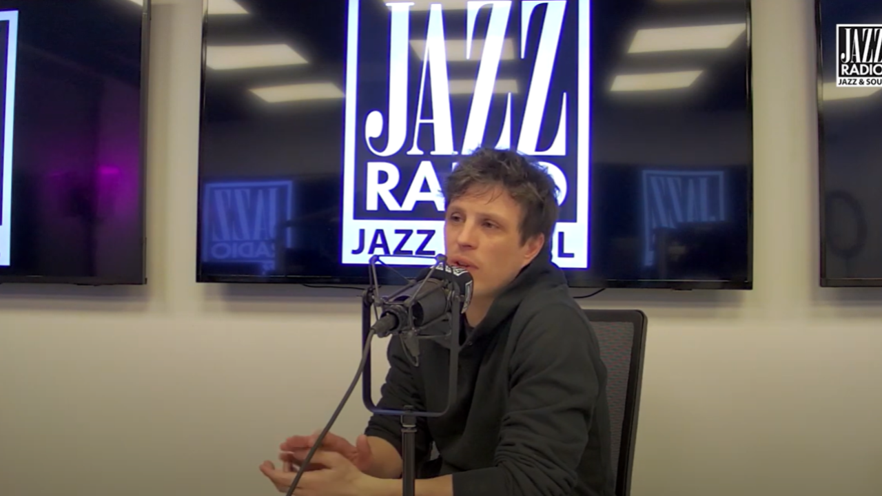 Charles Pasi nous en dit plus sur son "diamant" brut "Adamas", un album hommage puissant