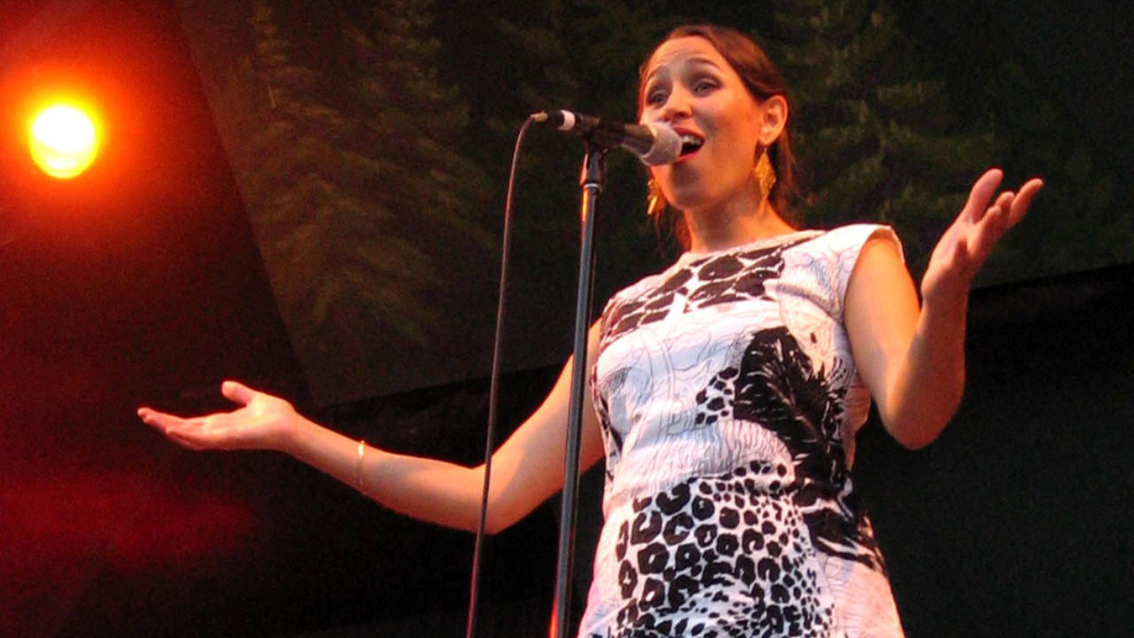 China Forbes : la virtuosit&eacute; polyglotte au service de l'orchestre Pink Martini