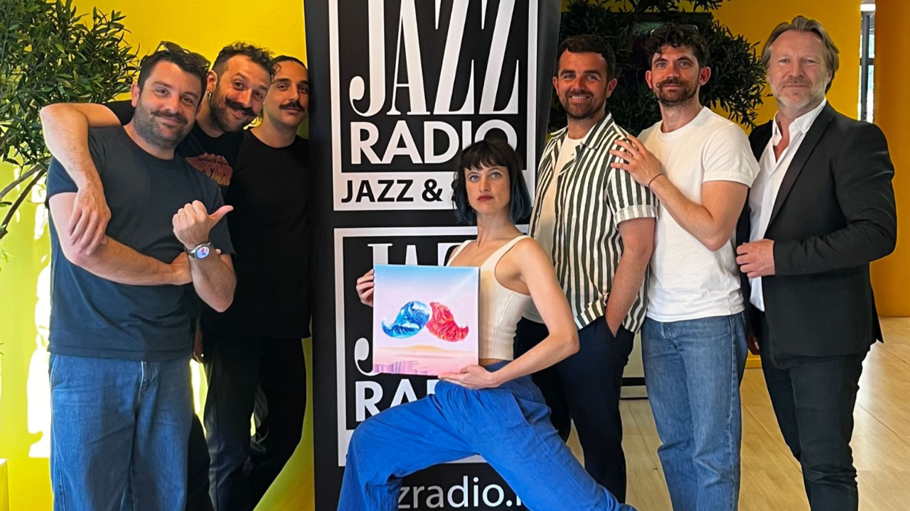 Deluxe, toujours à la recherche de proximité avec leur public : "Mais on adore revenir dans la rue, jouer comme quand on a commencé"