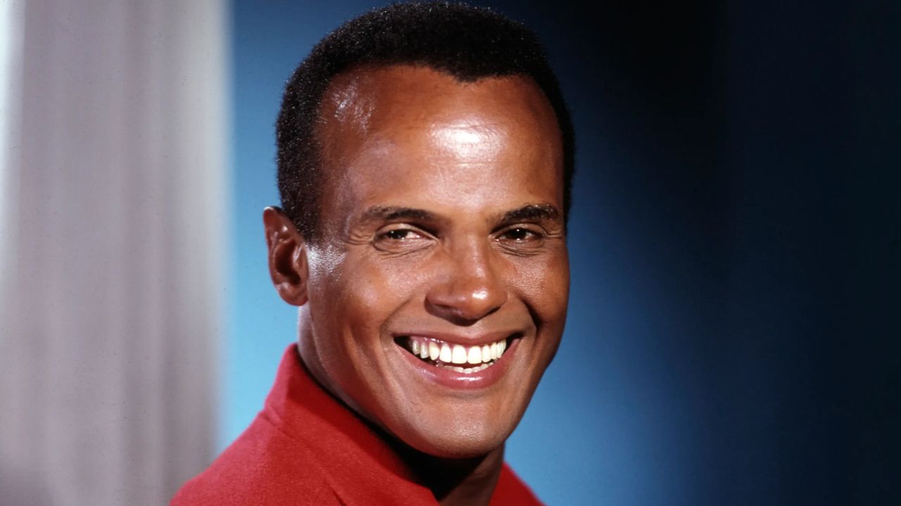 Harry Belafonte: 99 ans d’un artiste engagé qui a fait vibrer le monde Harry Belafonte: 99 ans d’un artiste engagé qui a fait vibrer le monde