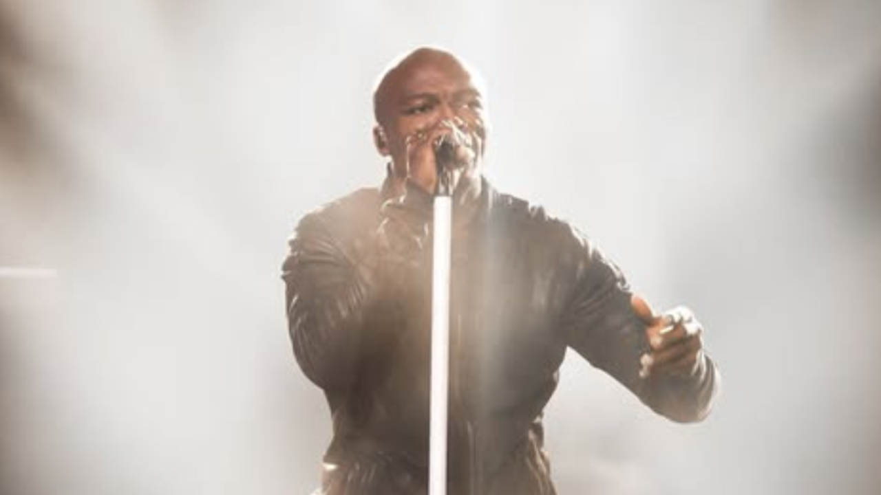 Insolite : Seal a joué dans la pub la plus improbable et loufoque du Superbowl 2025 Insolite : Seal a joué dans la pub la plus improbable et loufoque du Superbowl 2025