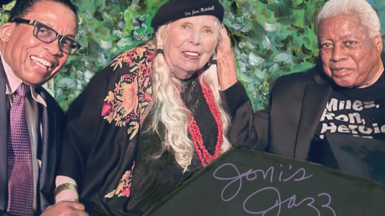 Joni Mitchell célèbre le jazz avec un nouveau coffret exceptionnel à découvrir à la rentrée Joni Mitchell célèbre le jazz avec un nouveau coffret exceptionnel à découvrir à la rentrée