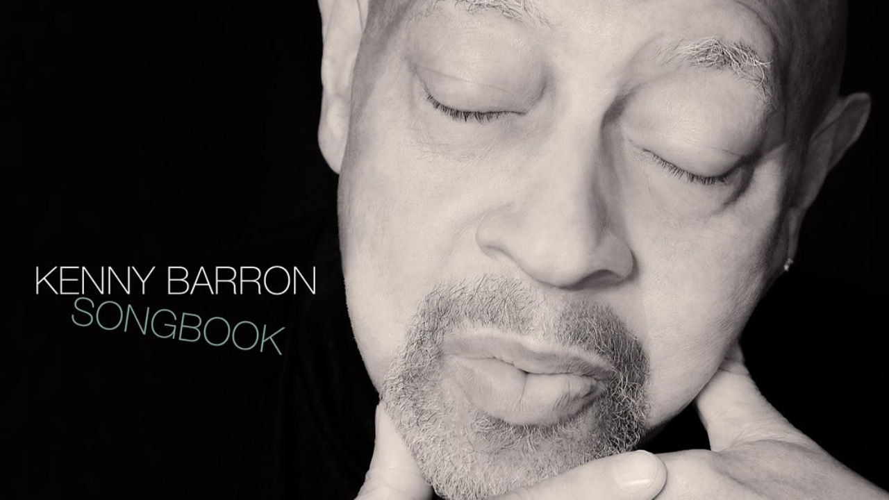 Kenny Barron va dévoiler son tout premier album chanté, avec Catherine Russell, Kurt Elling,...