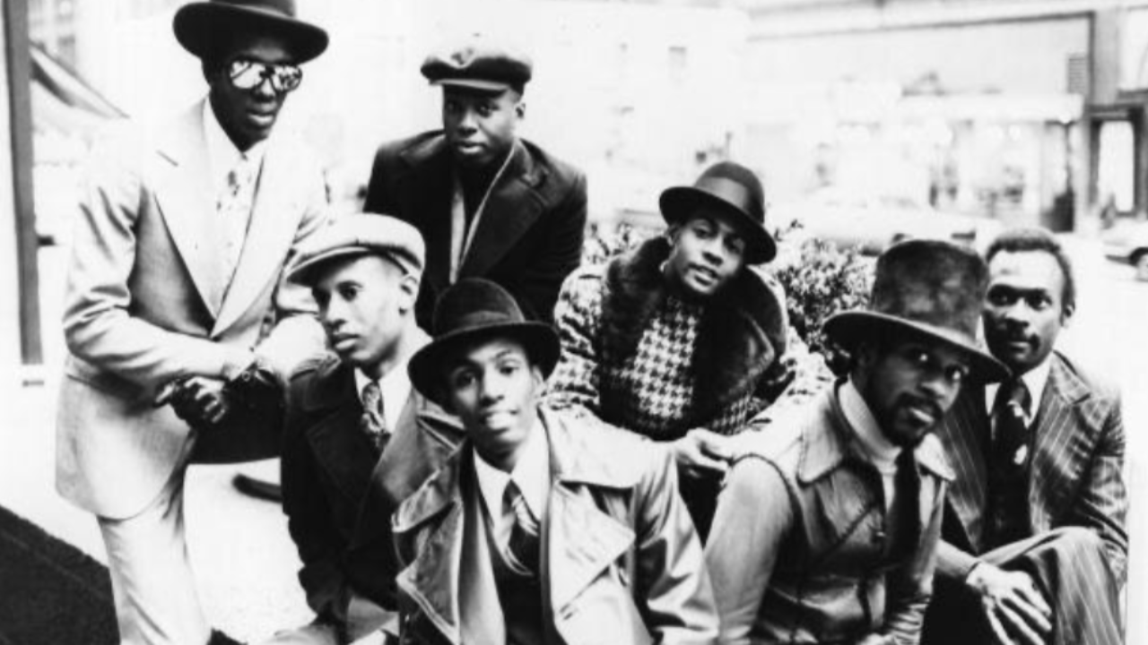 Kool Bell, 76 ans : la basse qui fait encore danser la plan&egrave;te