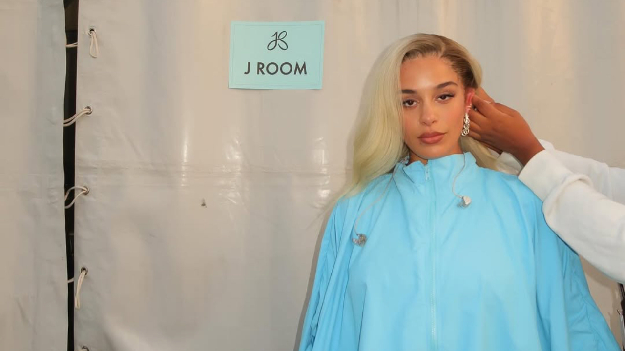 Le label de Jorja Smith réclame des royalties après l’utilisation d’un clone vocal IA dans un titre viral