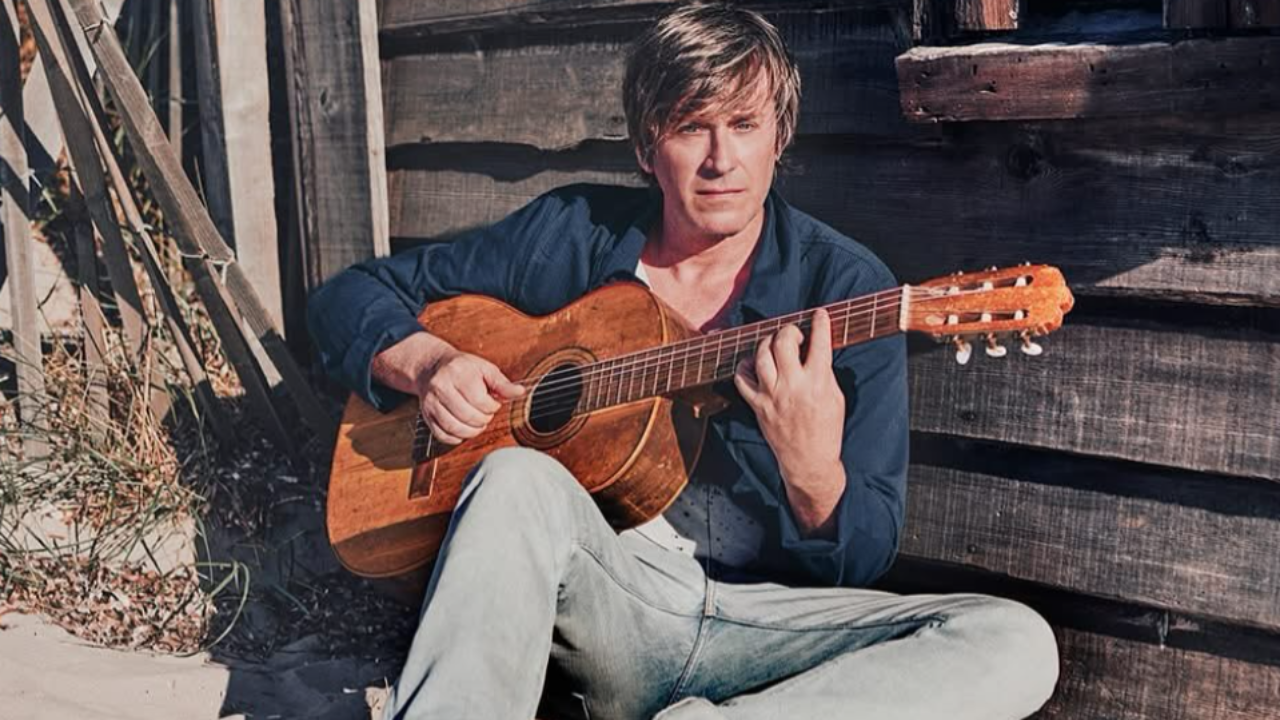 Les 6 titres incontournables de Thomas Dutronc à écouter absolument ! Les 6 titres incontournables de Thomas Dutronc à écouter absolument !