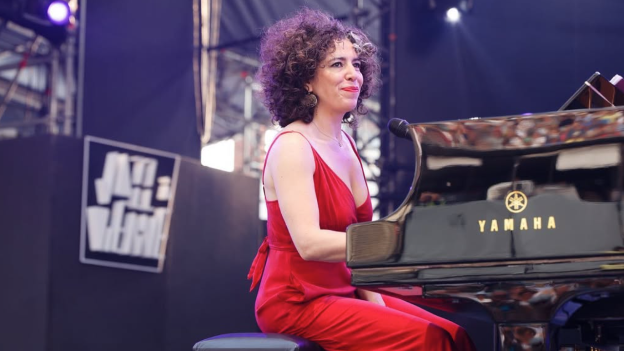 Macha Gharibian célèbre la puissance féminine dans "Phenomenal Women"