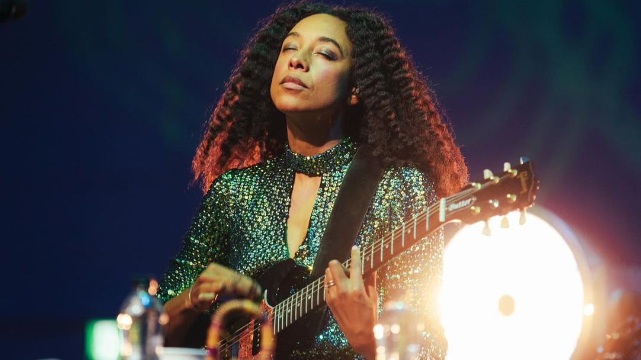 Pourquoi Corinne Bailey Rae est l’une des voix les plus sous-estimées de la soul moderne Pourquoi Corinne Bailey Rae est l’une des voix les plus sous-estimées de la soul moderne