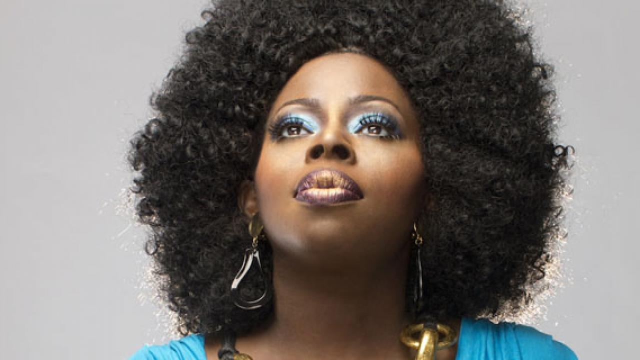 Quand Angie Stone nous touchait au cœur avec "Wish I Didn’t Miss You" Quand Angie Stone nous touchait au cœur avec "Wish I Didn’t Miss You"