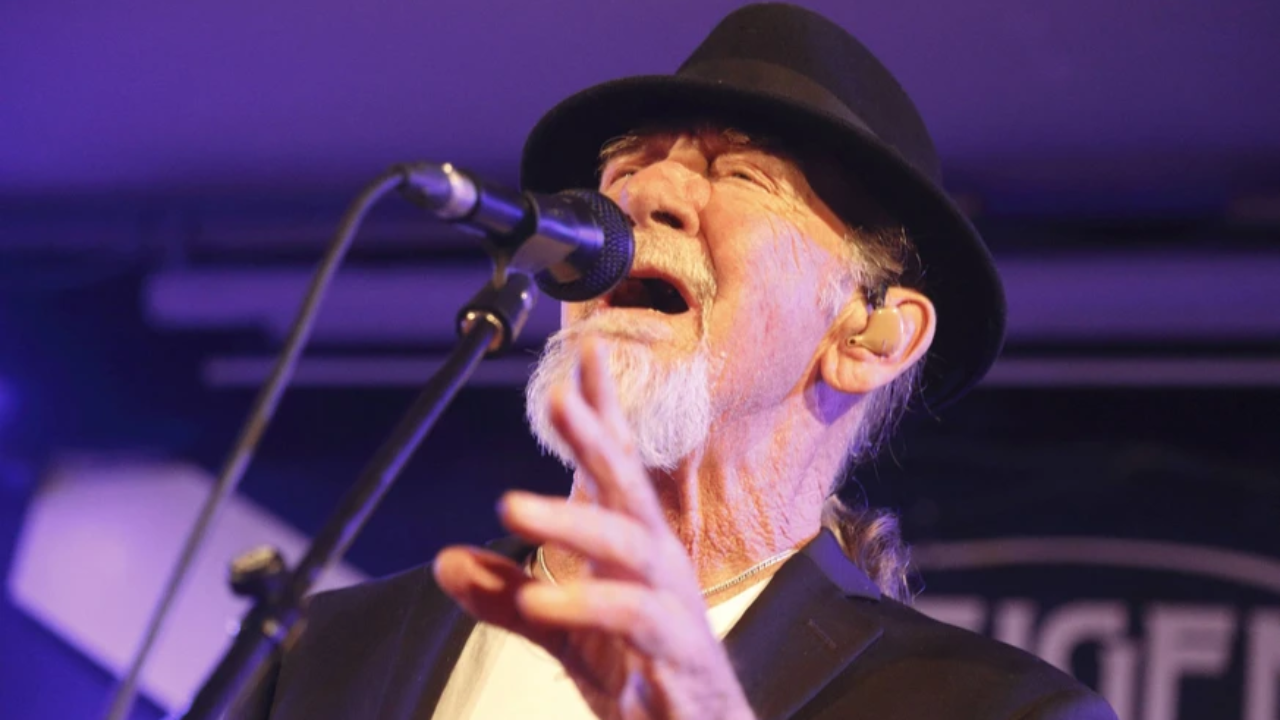 Santana : D&eacute;c&egrave;s d&rsquo;Alex Ligertwood, voix soul-jazz embl&eacute;matique du groupe