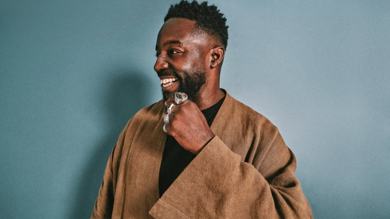 Sly Johnson nous donne un avant-go&ucirc;t de son album solo avec "Thinkaboutit"