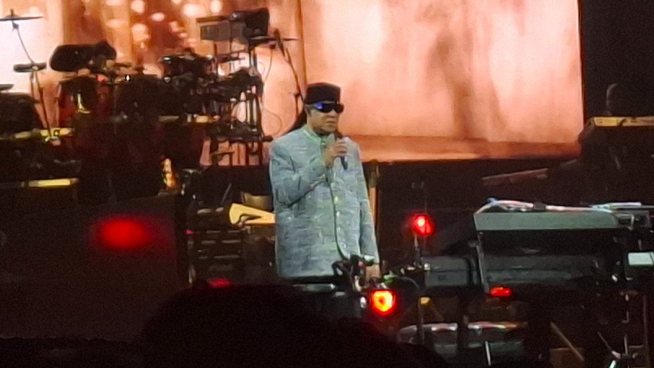 Stevie Wonder live à Paris : trois heures de grâce et de liberté Stevie Wonder live à Paris : trois heures de grâce et de liberté