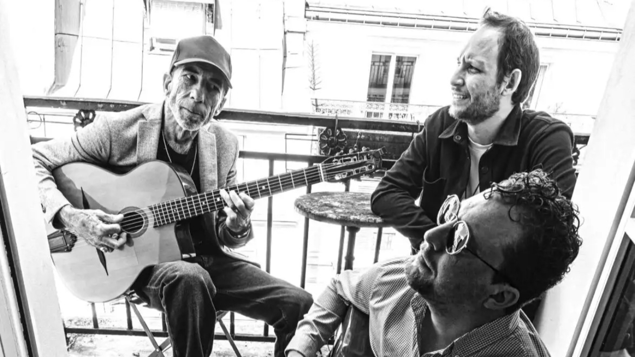 Thomas Dutronc et plusieurs stars du jazz réunis pour un concert de soutien à Angelo Debarre Thomas Dutronc et plusieurs stars du jazz réunis pour un concert de soutien à Angelo Debarre