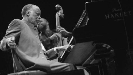Ahmad Jamal : le pianiste visionnaire qui a révolutionné le jazz moderne Ahmad Jamal : le pianiste visionnaire qui a révolutionné le jazz moderne