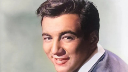 Bobby Darin : quand "Mack the Knife" devient un tube plan&eacute;taire