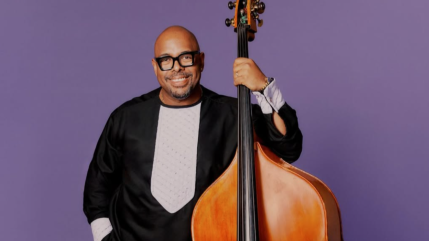 Christian McBride retrouve Sting et Andy Summers pour une version jazzy et audacieuse de “Murder by Numbers”