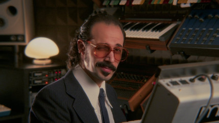 Dabeull revisite "Shadow of Your Smile", apr&egrave;s son carton &agrave; Coachella