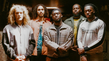 Ezra Collective se met aux couleurs de Noël avec leur nouvel EP ! Ezra Collective se met aux couleurs de Noël avec leur nouvel EP !