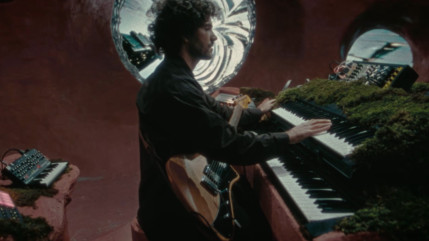 FKJ toujours aussi épatant avec ce nouveau single "Change Rising", qui annonce un album ! FKJ toujours aussi épatant avec ce nouveau single "Change Rising", qui annonce un album !
