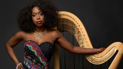 La harpiste Brandee Younger fait un retour fracassant avec Gadabout Season La harpiste Brandee Younger fait un retour fracassant avec Gadabout Season