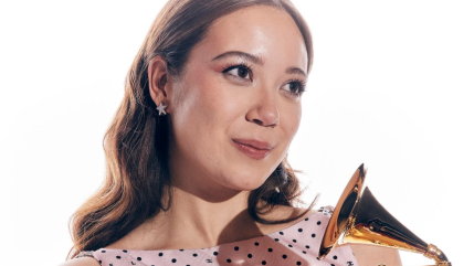 Laufey s'illustre avec la création de sa propre fondation, pour "rendre la musique accessible à tous" Laufey s'illustre avec la création de sa propre fondation, pour "rendre la musique accessible à tous"