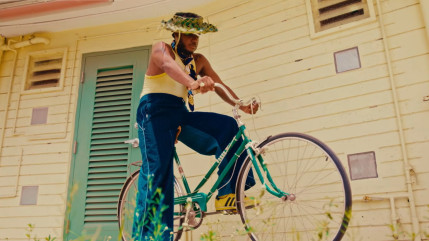 Leon Bridges : son album "Happiness Anytime" arrive bientôt ! Leon Bridges : son album "Happiness Anytime" arrive bientôt !