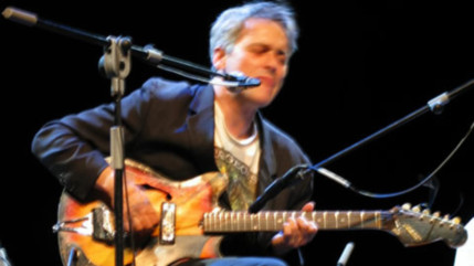Marc Ribot : le guitariste d&eacute;voile Hurry Red Telephone, son premier album enti&egrave;rement instrumental depuis 2014