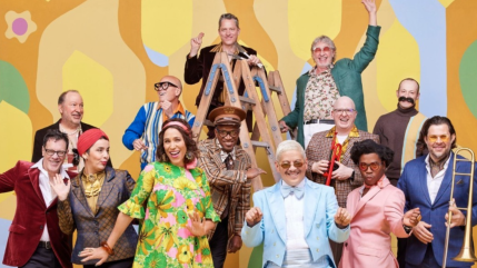 Pink Martini : après 30 ans de carrière, le groupe revient avec leur version de "Bella Ciao" Pink Martini : après 30 ans de carrière, le groupe revient avec leur version de "Bella Ciao"