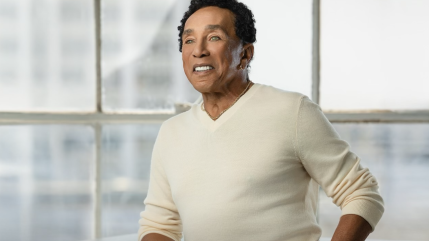 Smokey Robinson : 85 ans, et un nouvel album fracassant "What The World Needs Now" Smokey Robinson : 85 ans, et un nouvel album fracassant "What The World Needs Now"
